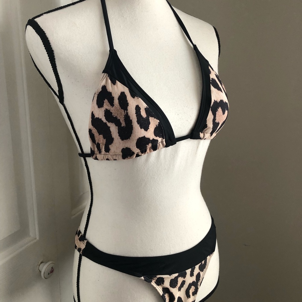Sexy Leopard Bikini 🔥 - Picture 3 of 7